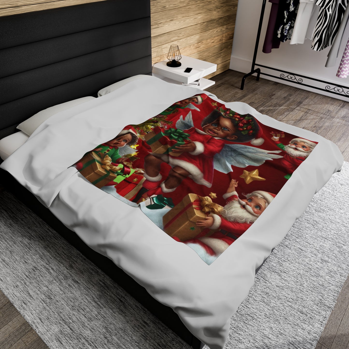 Velveteen Plush Christmas Blanket 'Santa Elves'